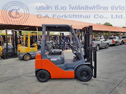 ขาย รถโฟล์คลิฟท์ TOYOTA รุ่น 8-FGL15