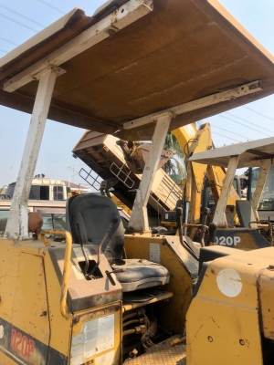 KOMATSU D 20-6 เครื่องดี เกียร์แรง ปั๊มยกแรง โซ่น่า ระบบเลี้ยวดี รถพร้อมใช้   เอกสารสัญญาซื้อขาย รถอยู่ มีนบุรี ขาย 175,000บาท  064-191-1112