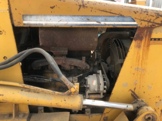 KOMATSU D 20-6 เครื่องดี เกียร์แรง ปั๊มยกแรง โซ่น่า ระบบเลี้ยวดี รถพร้อมใช้   เอกสารสัญญาซื้อขาย รถอยู่ มีนบุรี ขาย 175,000บาท  064-191-1112