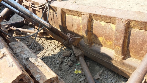 รถแทร็กเตอร์ CAT D5D ฮ๊าฟยาวตีนเป็ด เครื่องดี เกียร์ตัดแรง ระบบเฟืองขับฮ๊าฟสมบูรณ์ เลี้ยวดี รถสวยพร้อมใช้งาน รถอยู่ มีนบุรี ขาย 275,000  064-191-1112