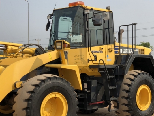ขายรถตักล้อยาง KOMATSU WA380-6 ปี 2012 รถนอกนำเข้าเองจากญี่ปุ่น สภาพสวยพร้อมใช้ มีVDOการทำงานครับ