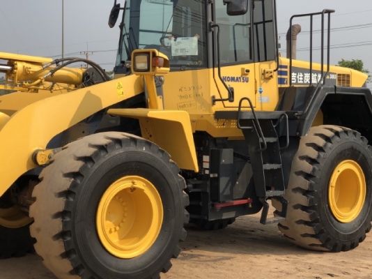 ขายรถตักล้อยาง KOMATSU WA380-6 ปี 2012 รถนอกนำเข้าเองจากญี่ปุ่น สภาพสวยพร้อมใช้ มีVDOการทำงานครับ