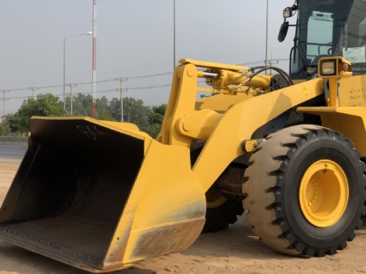 ขายรถตักล้อยาง KOMATSU WA380-6 ปี 2012 รถนอกนำเข้าเองจากญี่ปุ่น สภาพสวยพร้อมใช้ มีVDOการทำงานครับ