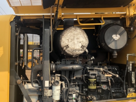 ขายรถตักล้อยาง KOMATSU WA380-6 ปี 2012 รถนอกนำเข้าเองจากญี่ปุ่น สภาพสวยพร้อมใช้ มีVDOการทำงานครับ