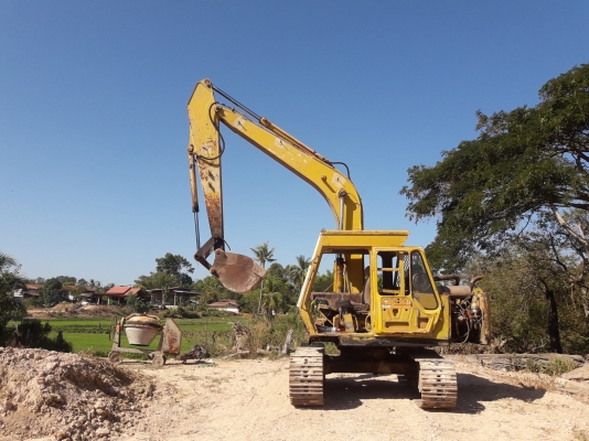 ขายCAT E120ปั้มนิ้วคอลโทลสั้นพร้อมใช้190000