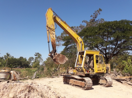 ขายCAT E120ปั้มนิ้วคอลโทลสั้นพร้อมใช้190000