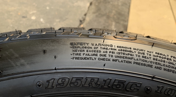 ยางใหม่ป้ายแดง 195 R15 Dunlop ปลายปี 19 ใหม่ยกห้าง ตุ่มอลังทุกเส้น