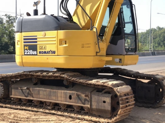 ขายรถขุด KOMATSU PC228US-3 (เทียบเท่า PC200-7) นำเข้าเองจากญี่ปุ่น สภาพสวยพร้อมใช้งาน มีVDOการทำงานครับ