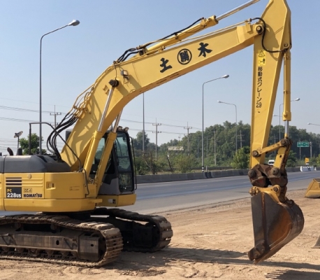 ขายรถขุด KOMATSU PC228US-3 (เทียบเท่า PC200-7) นำเข้าเองจากญี่ปุ่น สภาพสวยพร้อมใช้งาน มีVDOการทำงานครับ