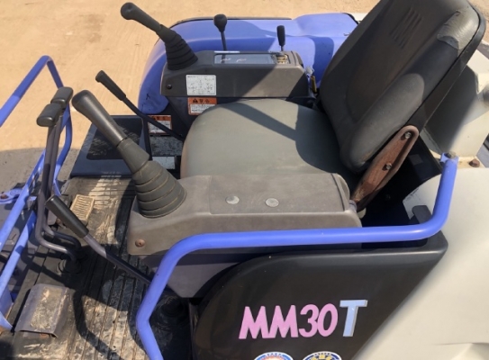 ขายรถขุด MITSUBISHI MM30T (1XXX ชั่วโมง) นำเข้าเองจากญี่ปุ่น สภาพสวยพร้อมใช้ มีVDOการทำงานครับ
