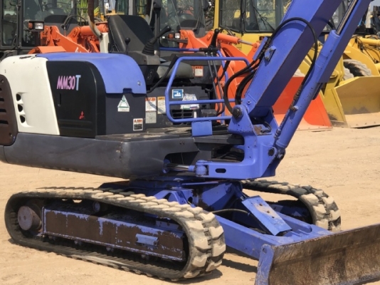 ขายรถขุด MITSUBISHI MM30T (1XXX ชั่วโมง) นำเข้าเองจากญี่ปุ่น สภาพสวยพร้อมใช้ มีVDOการทำงานครับ