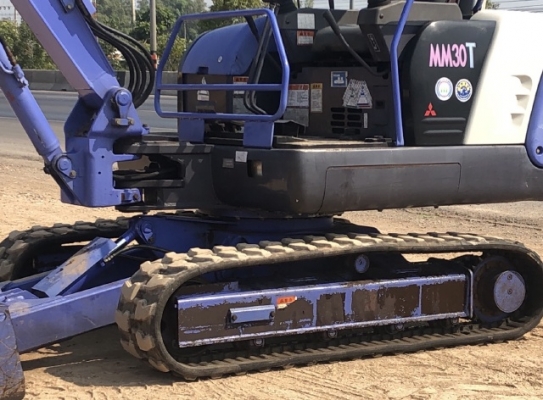 ขายรถขุด MITSUBISHI MM30T (1XXX ชั่วโมง) นำเข้าเองจากญี่ปุ่น สภาพสวยพร้อมใช้ มีVDOการทำงานครับ
