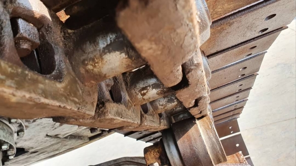 ขายด่วนราคาพิเศษ485,000บาทรถแบคโฮซูมิโตโม่SH120เทียบเท่าPC120รถนอกเพิ่งนำเข้ามาใหม่ยังไม่เคยใช้งานในเมืองไทยเลย