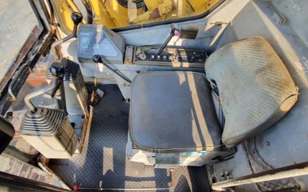 ขายด่วนราคาพิเศษ485,000บาทรถแบคโฮซูมิโตโม่SH120เทียบเท่าPC120รถนอกเพิ่งนำเข้ามาใหม่ยังไม่เคยใช้งานในเมืองไทยเลย