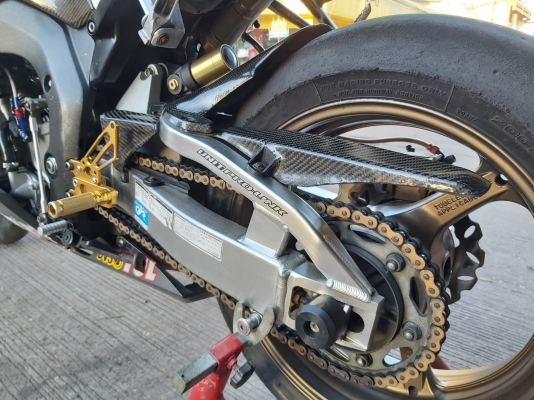 ขาย HONDA CBR1000RR ปี2006 แต่งสวย เครื่องดี พร้อมของแต่งหลายรายการ อินวอยส์ สรรพสามิตร ราคา 115000 