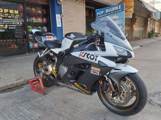 ขาย HONDA CBR1000RR ปี2006 แต่งสวย เครื่องดี พร้อมของแต่งหลายรายการ อินวอยส์ สรรพสามิตร ราคา 115000 