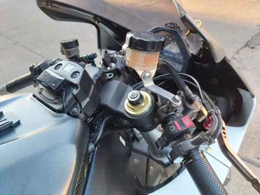 ขาย HONDA CBR1000RR ปี2006 แต่งสวย เครื่องดี พร้อมของแต่งหลายรายการ อินวอยส์ สรรพสามิตร ราคา 115000 