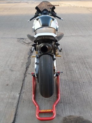 ขาย HONDA CBR1000RR ปี2006 แต่งสวย เครื่องดี พร้อมของแต่งหลายรายการ อินวอยส์ สรรพสามิตร ราคา 115000 
