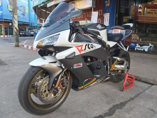 ขาย HONDA CBR1000RR ปี2006 แต่งสวย เครื่องดี พร้อมของแต่งหลายรายการ อินวอยส์ สรรพสามิตร ราคา 115000 
