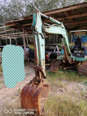 KOMATSU PC40-7 ขายตามสภาพใช้งานได้ KOMATSU PC40-7 ขายตามสภาพใช้งานได้