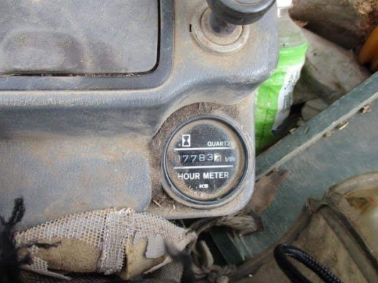 ขาย KOBELCO SK200-3 มาร์คไฟว์  ซุปเปอร์  เก่านอกแท้  เดิมๆๆมีลายแย๊ก  แทรคนใหญ่  ใช้ โทร 089-3818694  จ๊อย