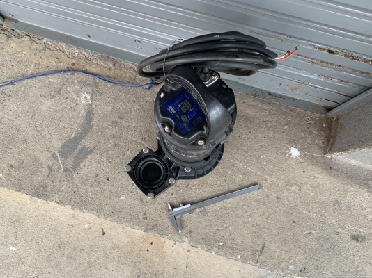 ขายไดโว่สูบน้ำ ShinMaywa NORUS 3HP. 380V made in Japan ขนาดท่อ 2.5นิ้ว สภาพสวยใหม่มาก หมุนนิ่ม พร้อมใช้งาน ราคา 7,800 บาท ขายไดโว่สูบน้ำ ShinMaywa NORUS 3HP. 380V made in Japan ขนาดท่อ 2.5นิ้ว สภาพสวยใหม่มาก หมุนนิ่ม พร้อมใช้งาน ราคา 7,800 บาท