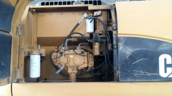 รถขุดขนาด 20 ตัน