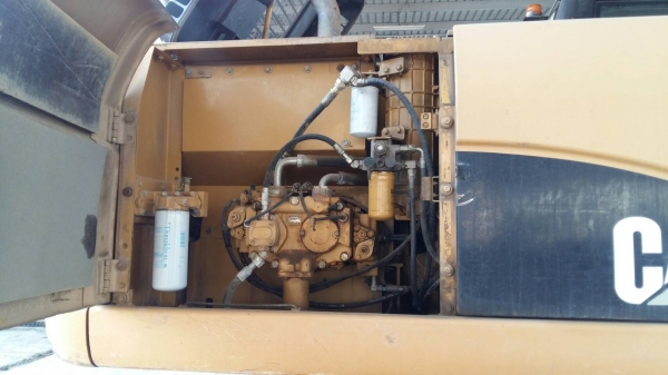 รถขุดขนาด 20 ตัน