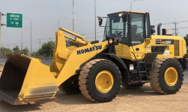 ขายรถตักล้อยาง KOMATSU WA320-7 ปี 2017 นำเข้าเองจากญี่ปุ่น สภาพสวยพร้อมใช้
