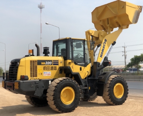 ขายรถตักล้อยาง KOMATSU WA320-7 ปี 2017 นำเข้าเองจากญี่ปุ่น สภาพสวยพร้อมใช้