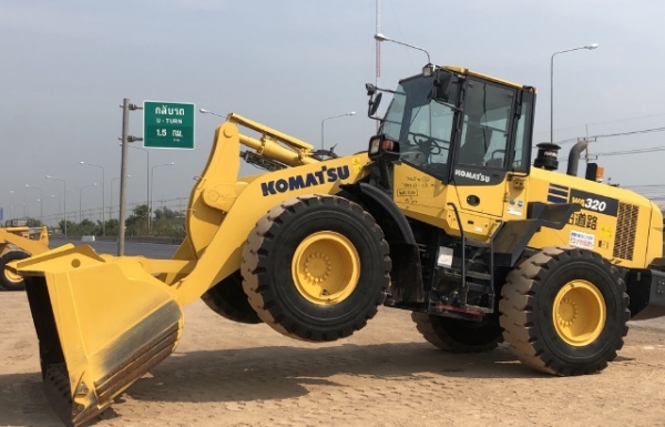 ขายรถตักล้อยาง KOMATSU WA320-7 ปี 2017 นำเข้าเองจากญี่ปุ่น สภาพสวยพร้อมใช้