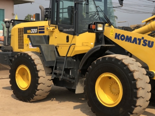 ขายรถตักล้อยาง KOMATSU WA320-7 ปี 2017 นำเข้าเองจากญี่ปุ่น สภาพสวยพร้อมใช้