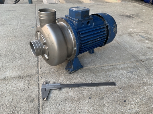 ขายปั๊มน้ำหอยโข่งหัวสแตนเลส Ebara 3HP. 380V made in Italy รุ่นใบเปิดเน้นปริมาณน้ำ สภาพสวย หมุนนิ่ม พร้อมใช้งาน