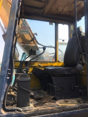 ขายถูก 255,000 KOMATSU pc 100 รุ่น 3 พร้อมลายหัวเจาะ เครื่องเดิมดี  ปั้มแรง โช่หนา เอวแน่น สภาพพร้อมใช้ สนใจ   ปทุมธานี  สามโคก ขายถูก 255,000  064-191-1112