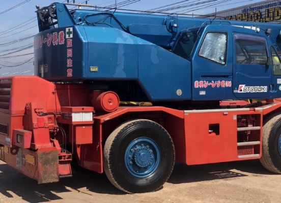 ขายรถเครน TADANO GR250N-1 (ขนาด 25 ตัน) ปี 2007 นำเข้าเองจากญี่ปุ่น สภาพสวยพร้อมใช้งาน มีVDOการทำงาน