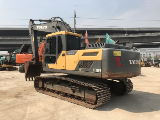 ขายแบคโฮ VOLVO EC210D รถในไทย ปี 2015 พร้อมไฟแนนซ์ สนใจติดต่อ ผึ้ง 095-0563605 ขายแบคโฮ VOLVO EC210D รถในไทย ปี 2015 พร้อมไฟแนนซ์ สนใจติดต่อ ผึ้ง 095-0563605