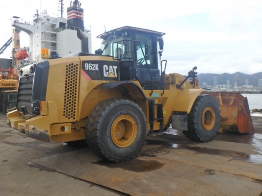 ขายรถตักล้อยาง CAT 962K นำเข้าเองจากญี่ปุ่น สภาพสวยพร้อมใช้ ถึงเร็วๆนี้ครับ