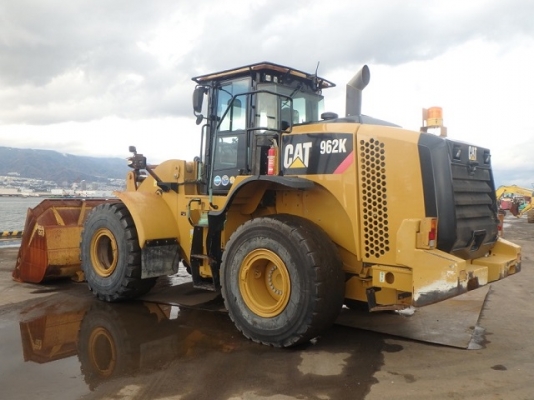 ขายรถตักล้อยาง CAT 962K นำเข้าเองจากญี่ปุ่น สภาพสวยพร้อมใช้ ถึงเร็วๆนี้ครับ