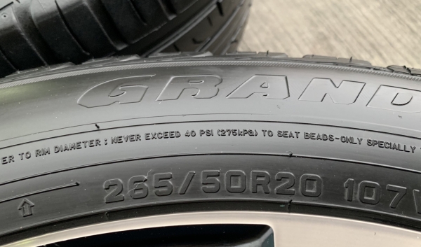 ล้อแม็ก Toyota Fortuner TRD ขอบ 20 พร้อมยางป้ายแดง 265-50-20 Dunlop ปลายปี 19