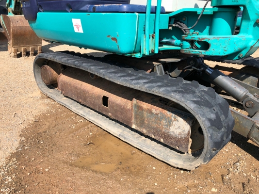 ขายรถขุด รถแมคโค Komatsu PC30R-8 ตู้เก๋ง รถสวยพร้อมใช้งาน นำเข้าเองจากญี่ปุ่น โทร 081-8581834