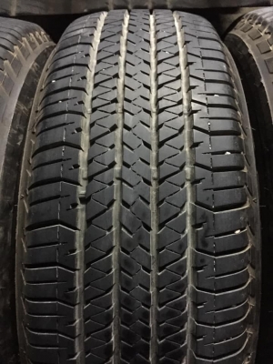 ขายยาง.Bridgestone 255/70/16ปี4717 ไร้ตำหนิดอกยางหนาๆ สนใจโทร.0879050181.ส่งได้ทั่วไทย