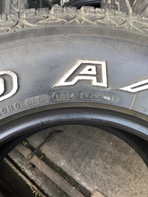 ขายยาง.Maxxis A/T700 265/70/16ปี2014 ยางแก้มขาวสวยๆไร้ตำหนิ สนใมจโทร.0879050181.ส่งได้ทั่วไทย