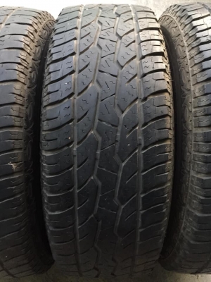 ขายยาง.Maxxis A/T700 265/70/16ปี2014 ยางแก้มขาวสวยๆไร้ตำหนิ สนใมจโทร.0879050181.ส่งได้ทั่วไทย