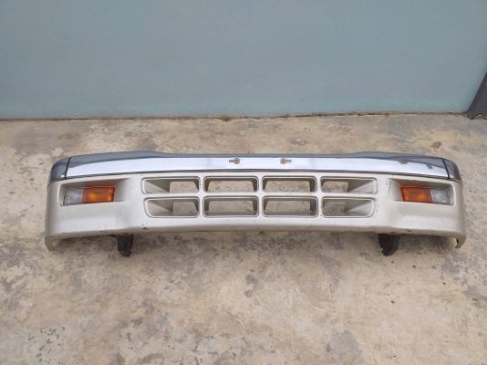 กันชนหน้าโครเมี่ยม isuzu japan ไฟกันชนขาวส้ม ใส่ tfr cameo 3900บาท