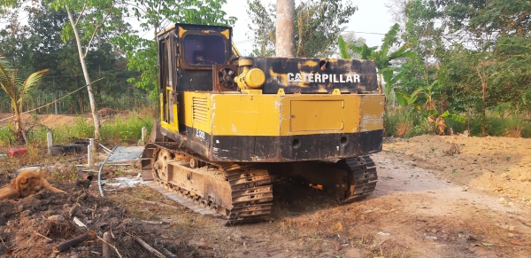 ขายแม็คโคร cat 120 B เอกสารซื้อขาย ใช้งานได้ปกติ เครื่องดีด้อยช่วงล่าง