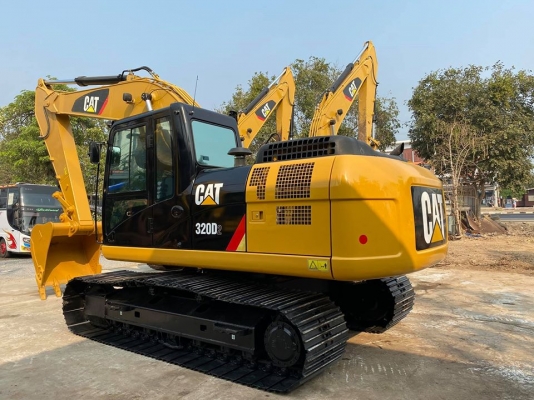 CAT 320D2  ชั่วโมงแค่ 4,5XX สภาพสวย+พร้อมใช้งาน ขายแค่ 2,400,000 บาทท่านใดสนใจโทรหา 081-989-1989 หรั่งครับ