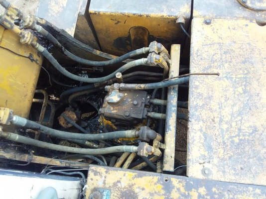 ขายรถแบคโฮ KOMATSU PC200-3