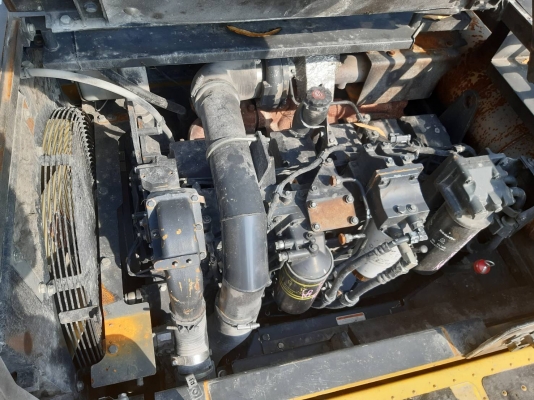 รถขุดมือสอง Komatsu รุ่นใหม่ PC450LC-8R ปี2016  ราคาคันละ 3,990,000บาท ราคาต่อรองได้ มี 2 คัน