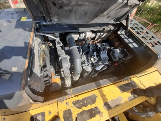 รถขุดมือสอง Komatsu รุ่นใหม่ PC450LC-8R ปี2016  ราคาคันละ 3,990,000บาท ราคาต่อรองได้ มี 2 คัน