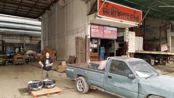 ขายยางลม รถยกโฟล์คลิฟท์ ขนาด 600-15 ,28×9-15 , 700-12 ,650-10,600-9 ยางญี่ปุ่น หรือ ไต้หวัน ค่ะ 0844591695 เหมี๋ยวค่ะ ขายยางลม รถยกโฟล์คลิฟท์ ขนาด 600-15 ,28×9-15 , 700-12 ,650-10,600-9 ยางญี่ปุ่น หรือ ไต้หวัน ค่ะ 0844591695 เหมี๋ยวค่ะ